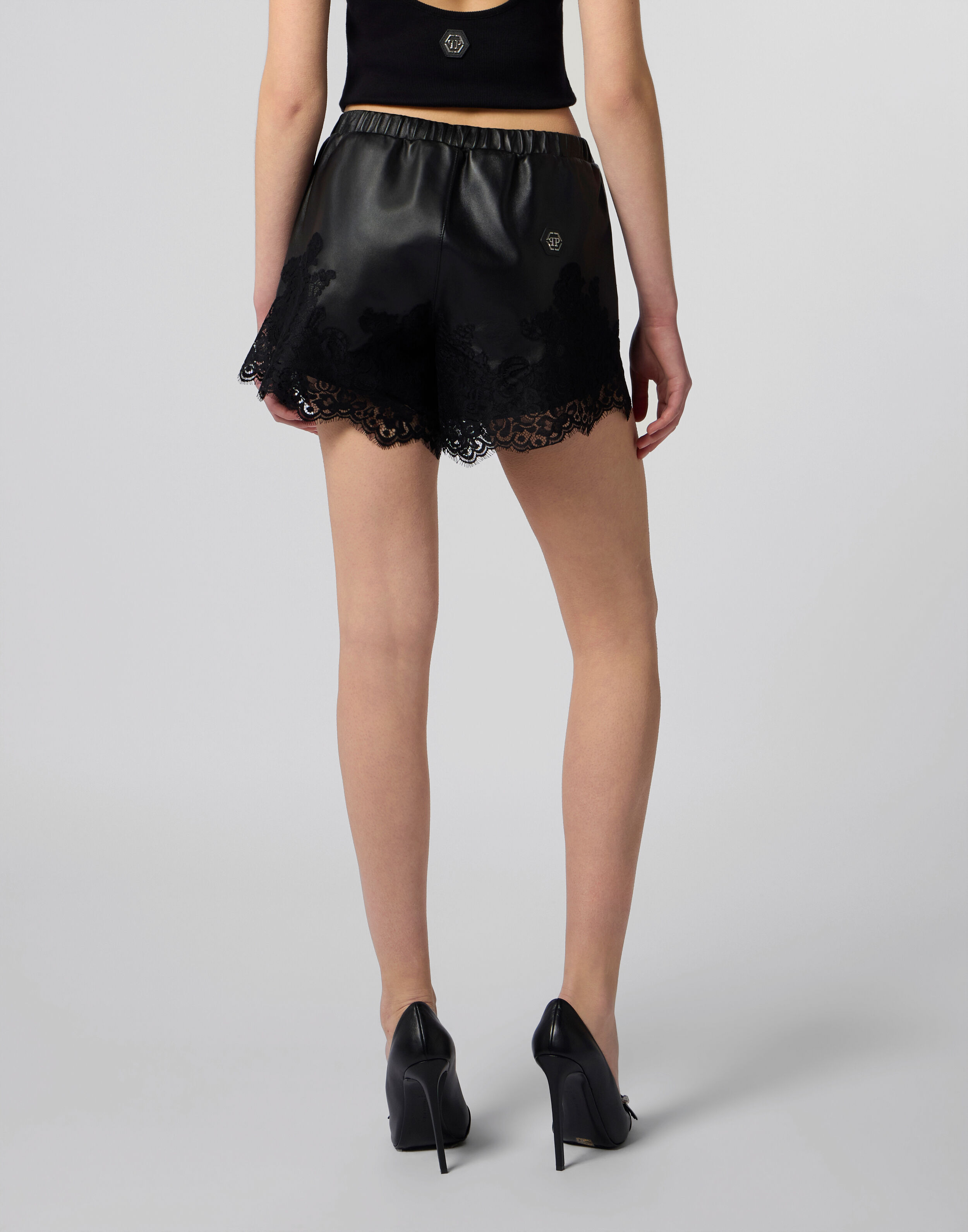Shorts en cuir à lacet